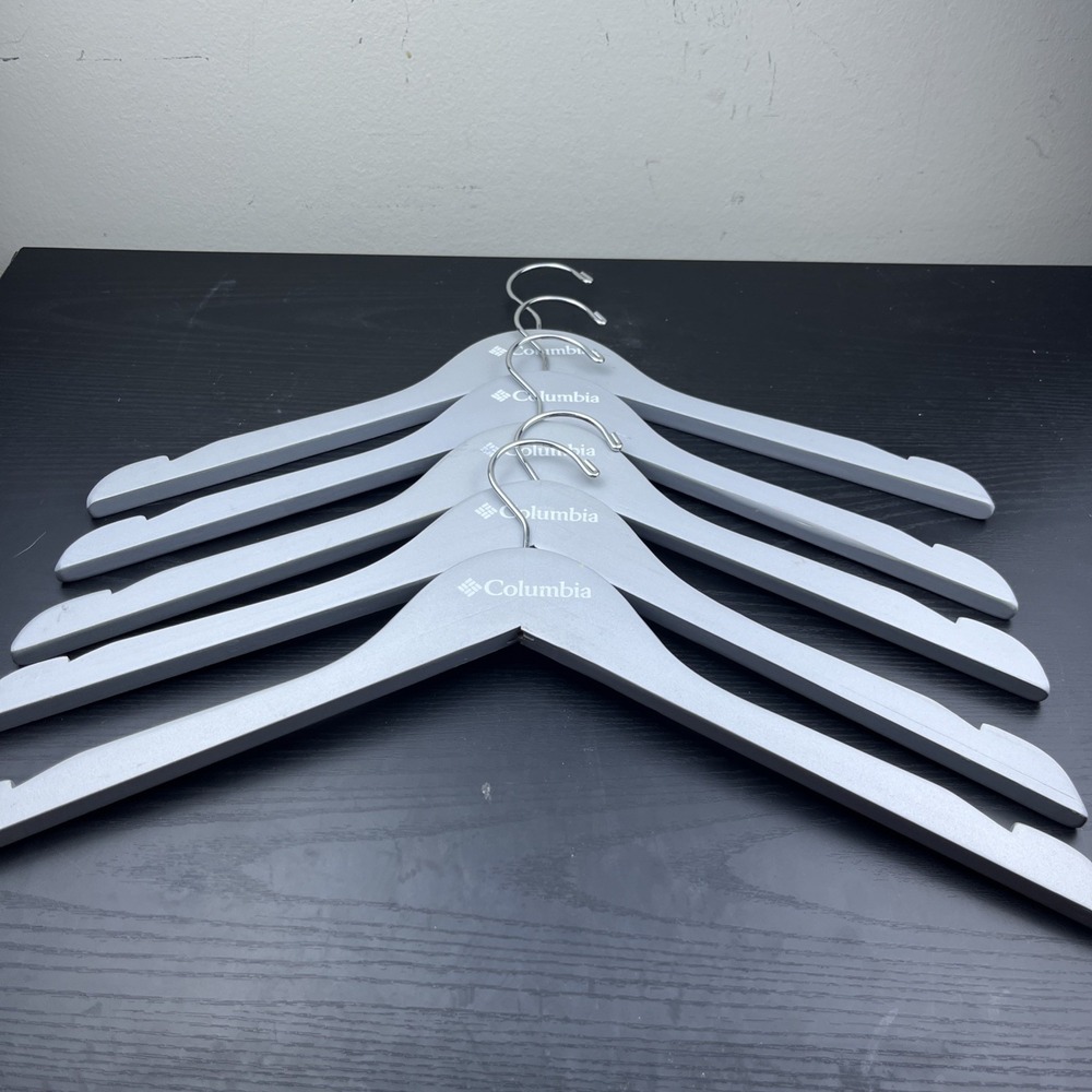 Columbia Sportswear Company Wooden Clothes Hangers Gray Set of 5‎